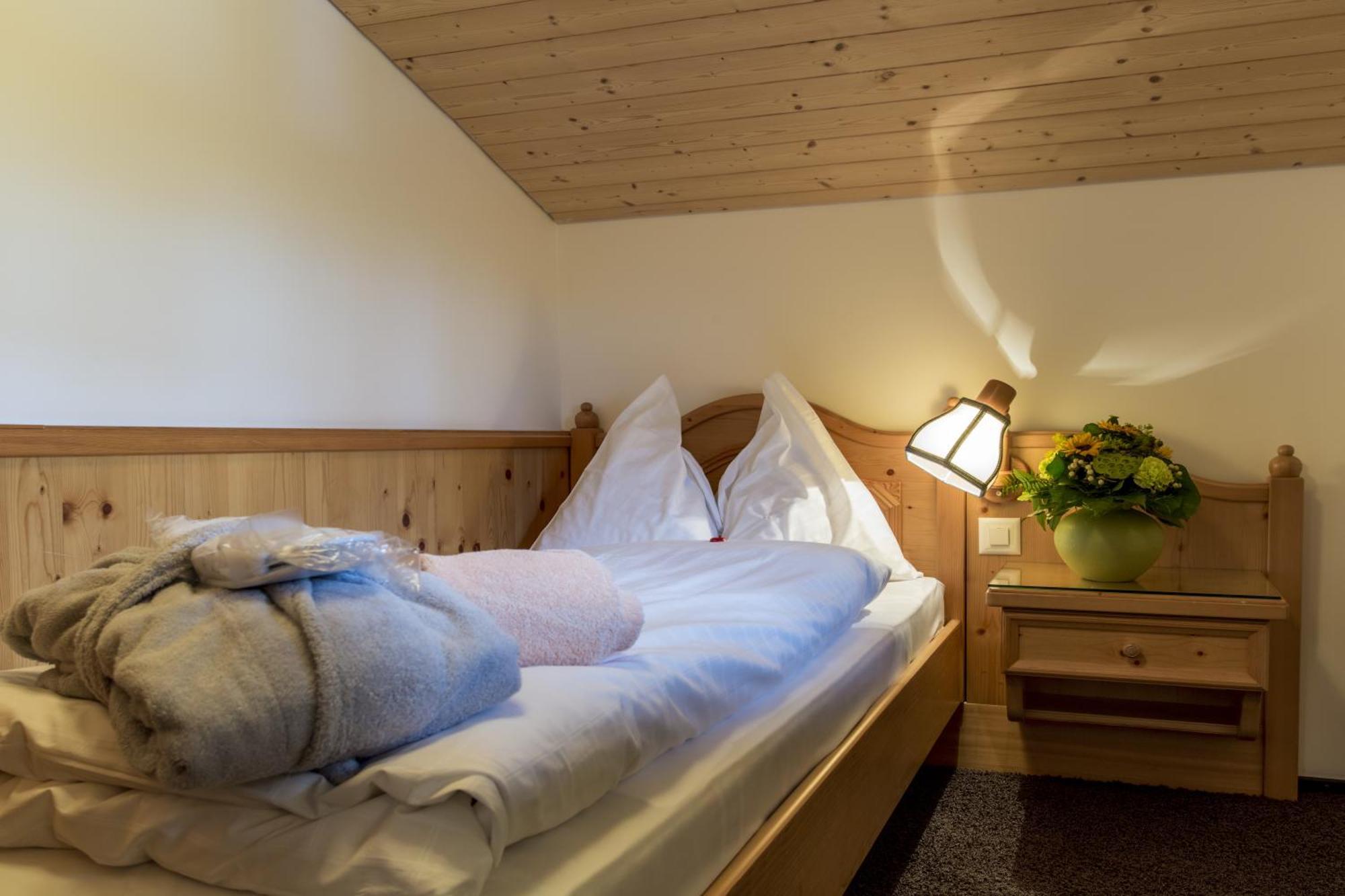 Hotel Cresta Flims Quarto foto