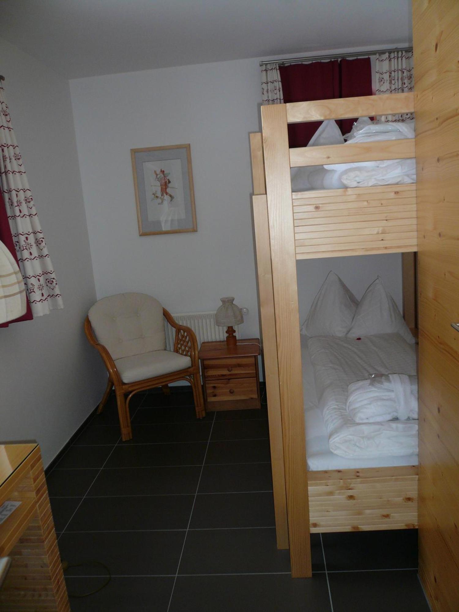 Hotel Cresta Flims Quarto foto